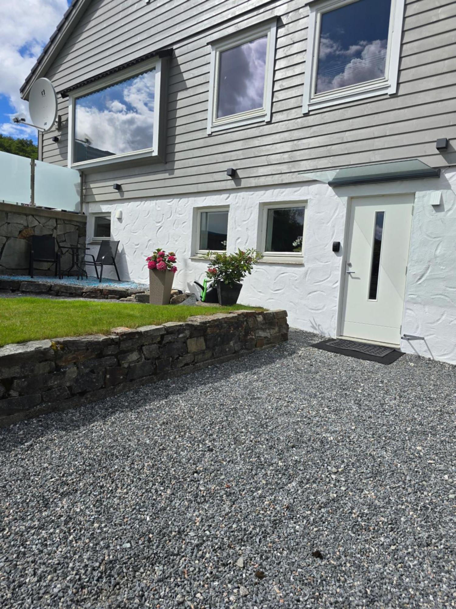 Apartment Ks Modern & Cozy Flat 20 Min From Centre Bergen
